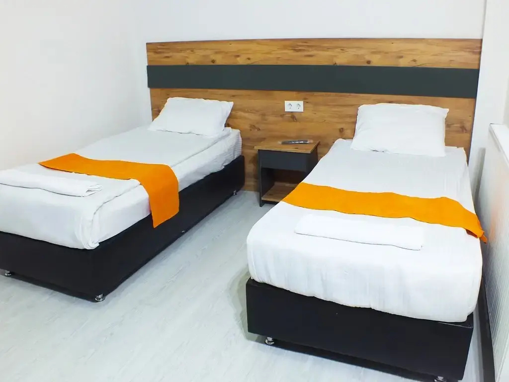 Classic Double room (full double bed)