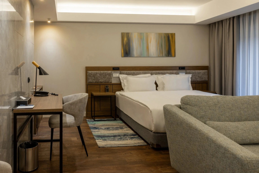 Nuur Hotel Room Type - Double Junior Suite full double bed