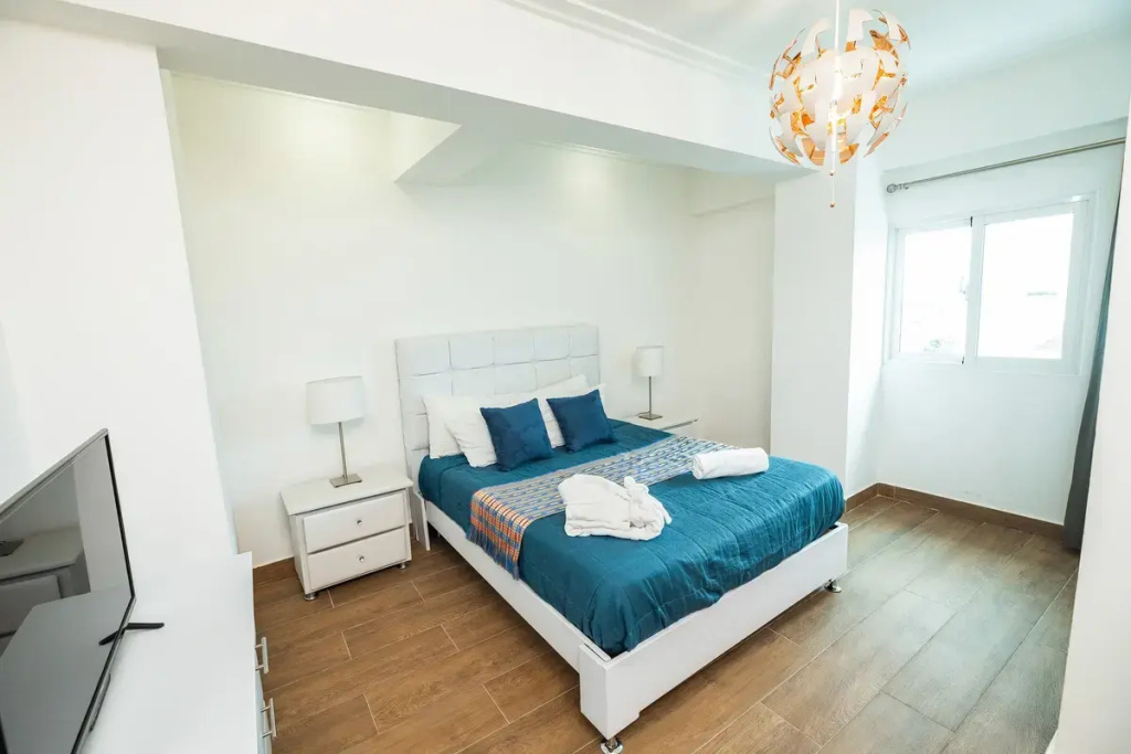 2 Bedrooms Luxury Plus Quadruple Penthouse Apartment