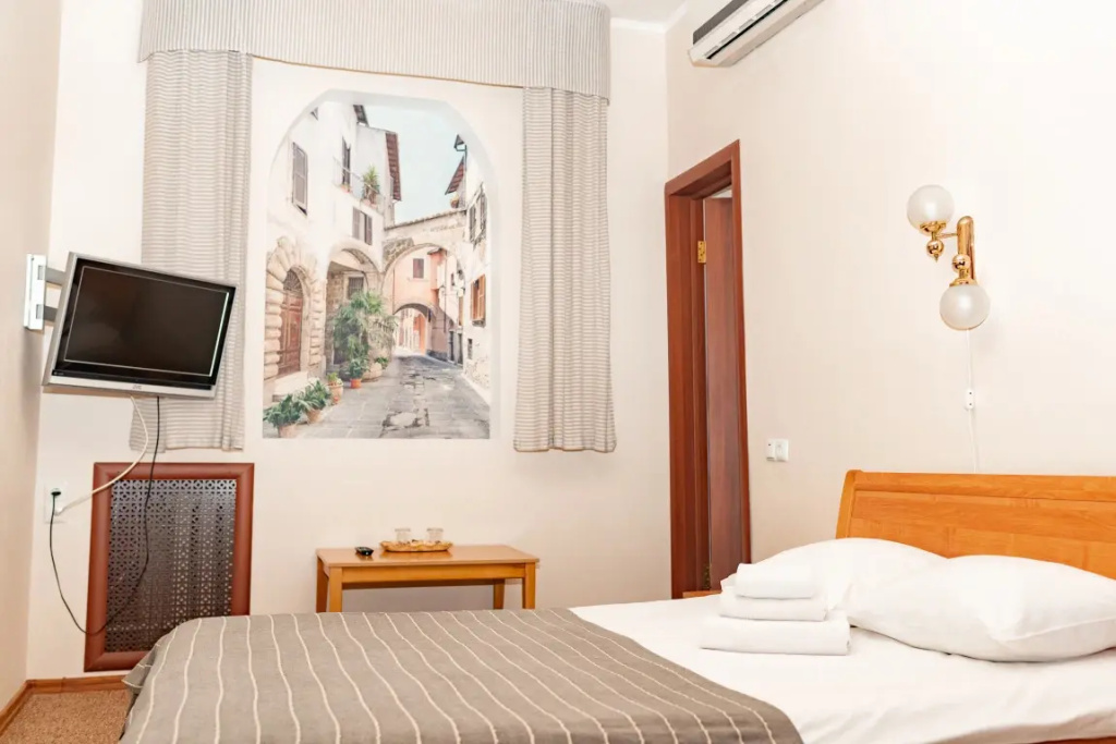 Economy Single room (full double bed)