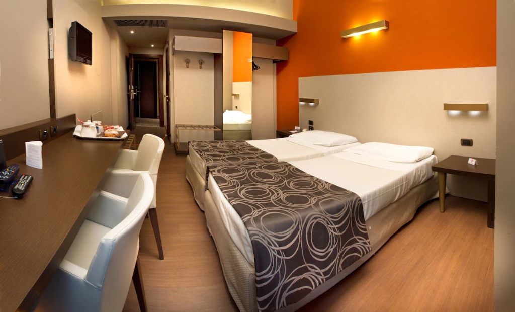 Hotel photo 11