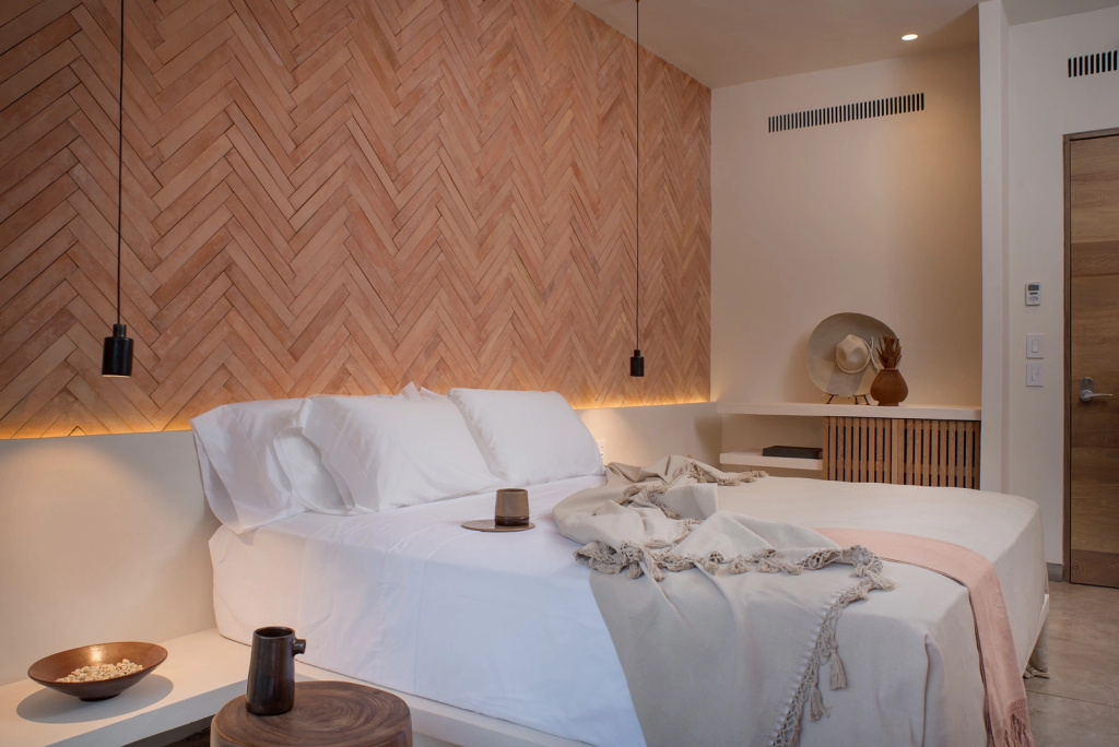 Simply More Double room (full double bed)