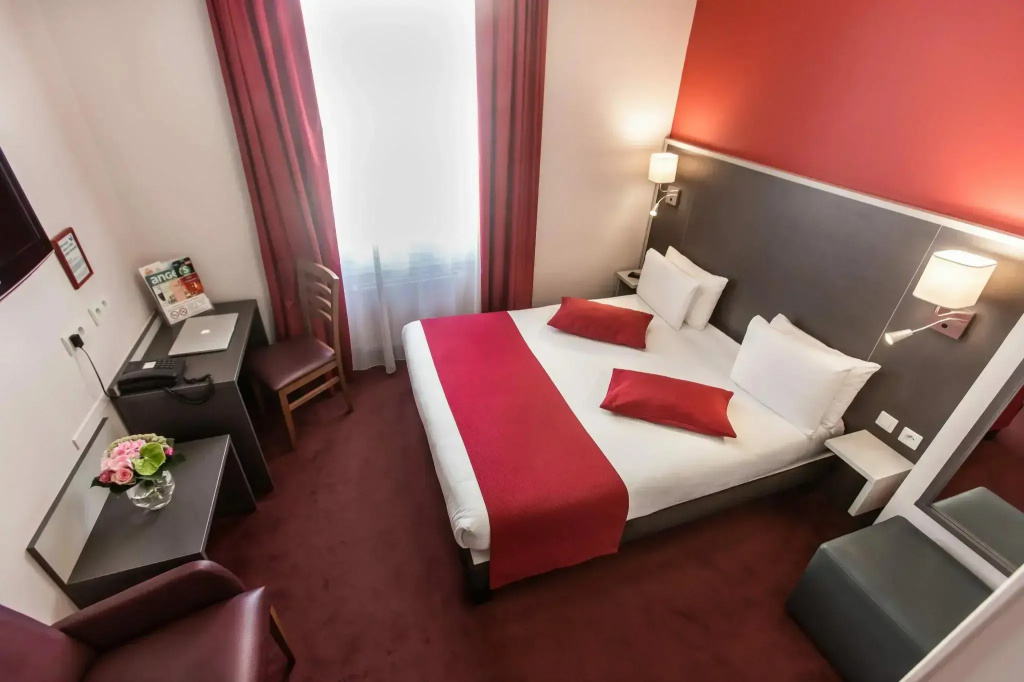 Superior Triple room