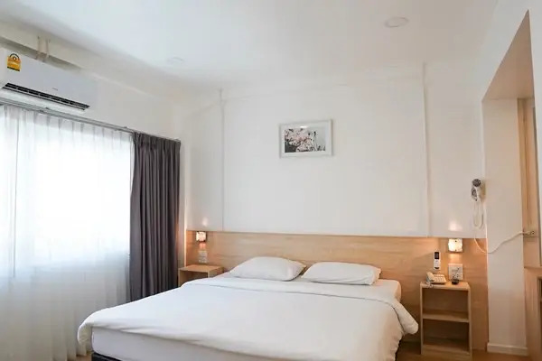 Люкс семейный с джакузи с видом на сад в Basaya Beach Hotel & Resort