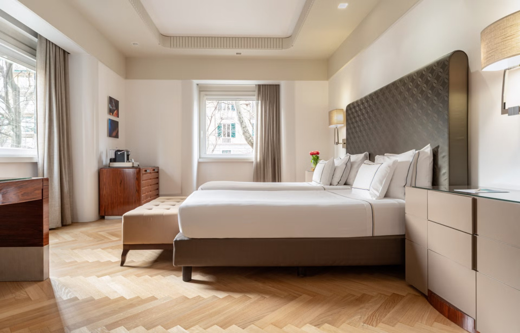 Double Junior Suite (full double bed)