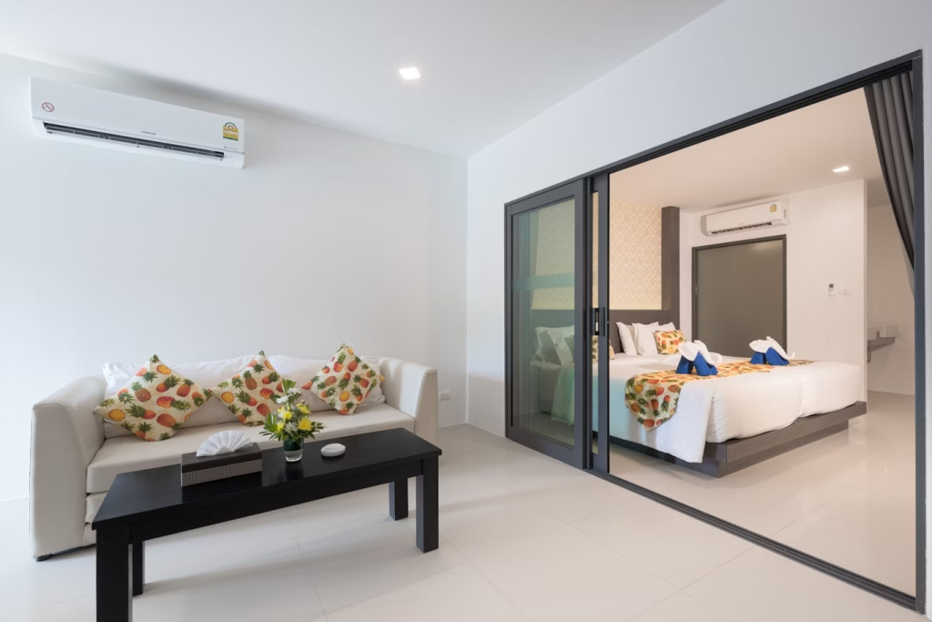 Patong Bay Hill Resort - Chambres