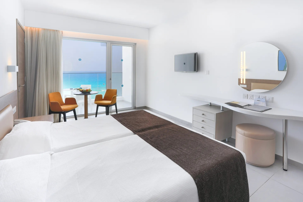 Vassos Nissi Plage Hotel & Spa - Chambres