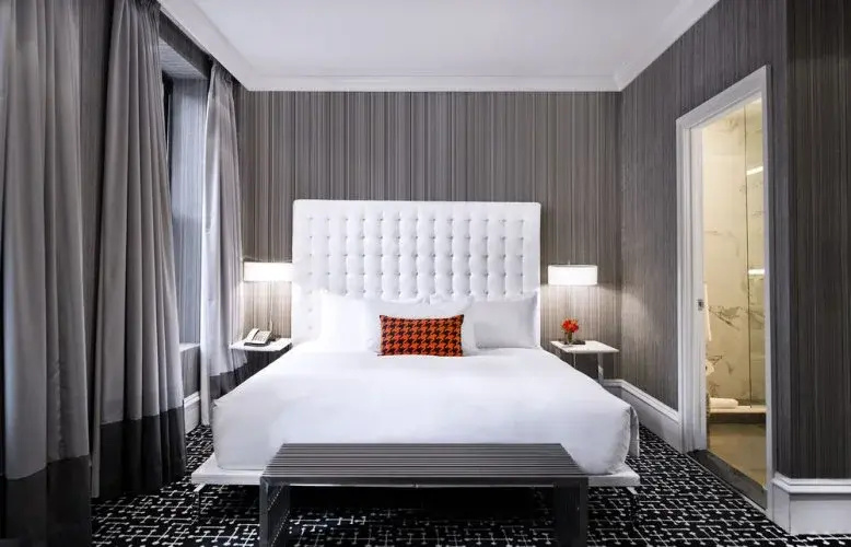Deluxe Double room (full double bed)