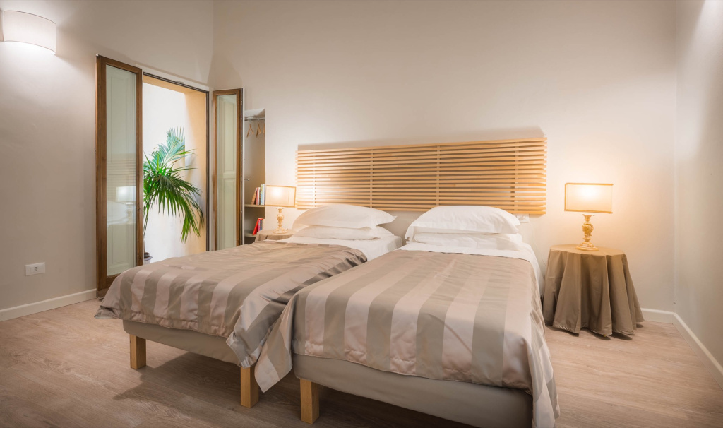 2 Bedrooms Quadruple Apartment