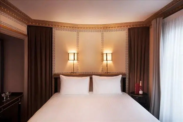 Double Junior Suite (full double bed)