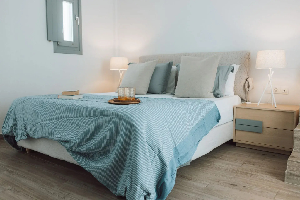 Deluxe With Private Jacuzzi Double room with sea view (full double bed)