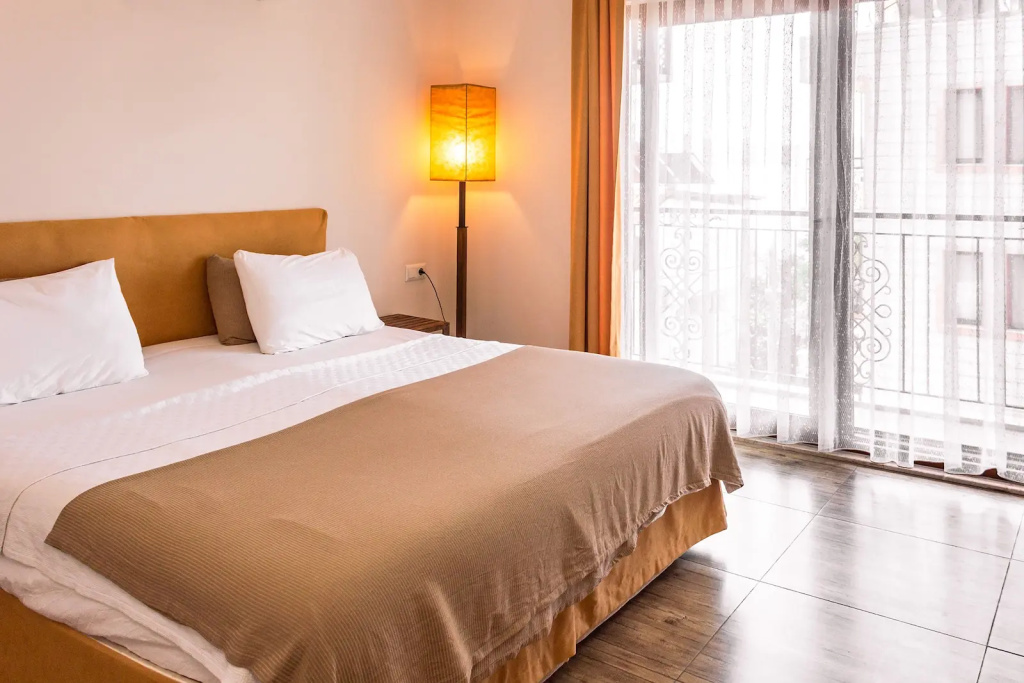 Superior Double room with balcony and with sea view (full double bed)