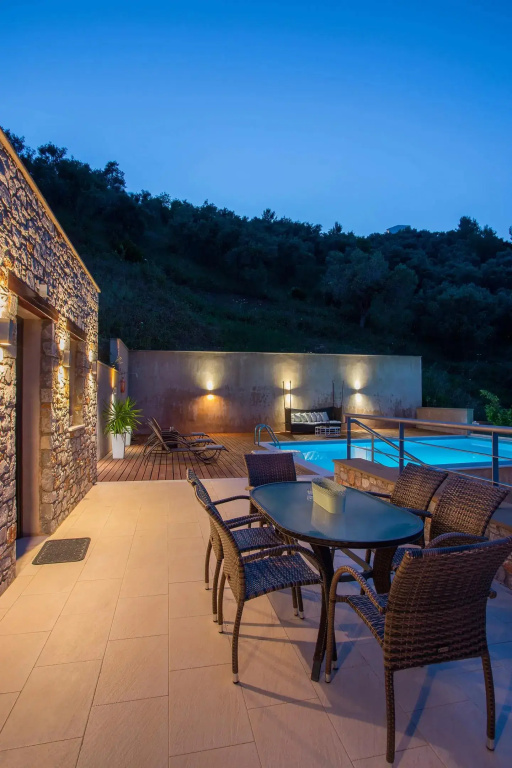 King Aegeus Villa