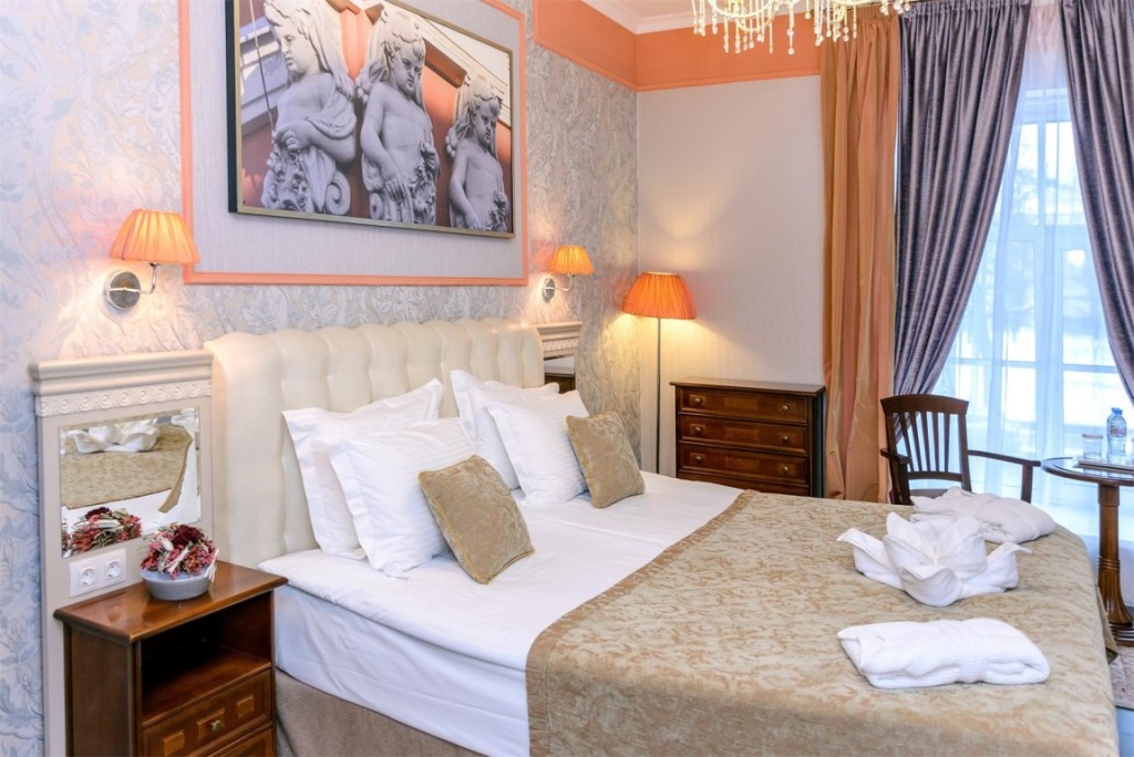 Petr Hotel Room Type - Superior Admiralty View Double room twin beds