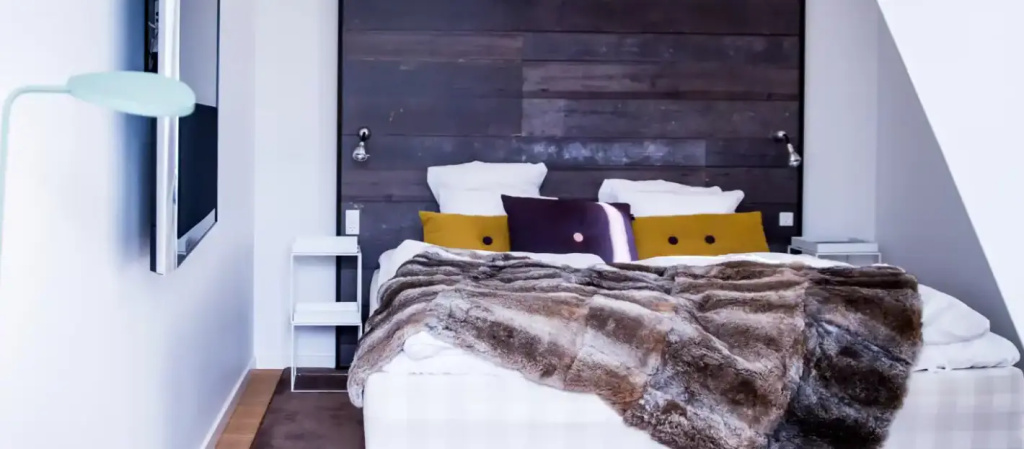 Loft Double room (full double bed)