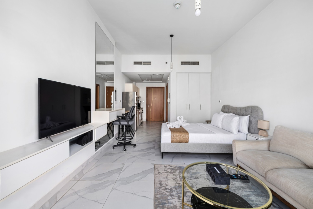 Deluxe Double Studio with Burj Khalifa view (full double bed)