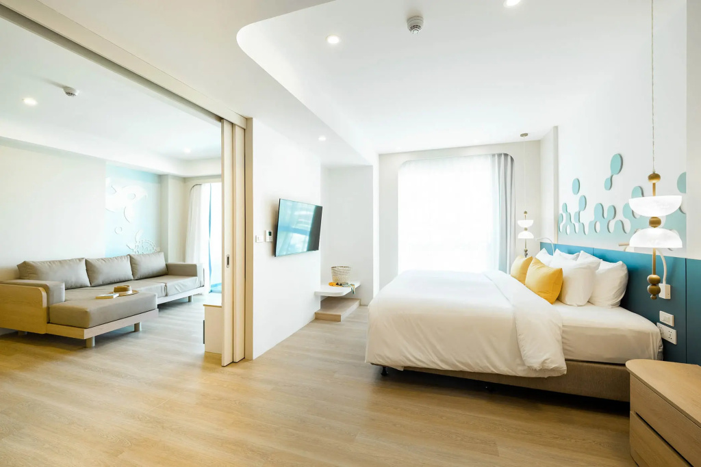 2 Bedrooms Teen Suite