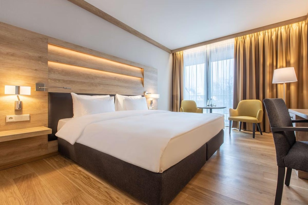 Standard Double room (full double bed) (queen size bed)