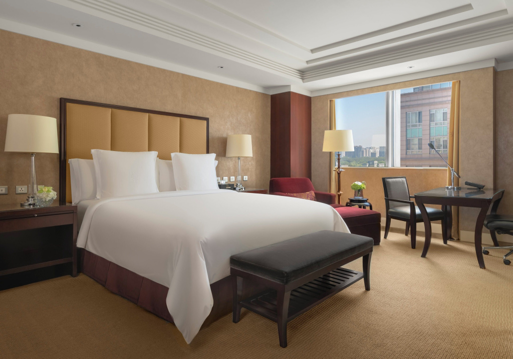 Double Club room City View (full double bed)