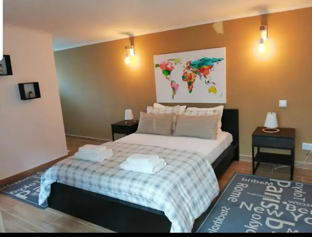 Double room (full double bed)
