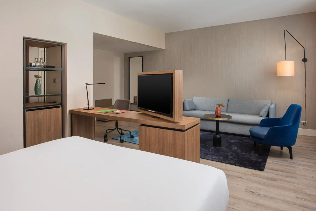 Family Double Junior Suite (full double bed)