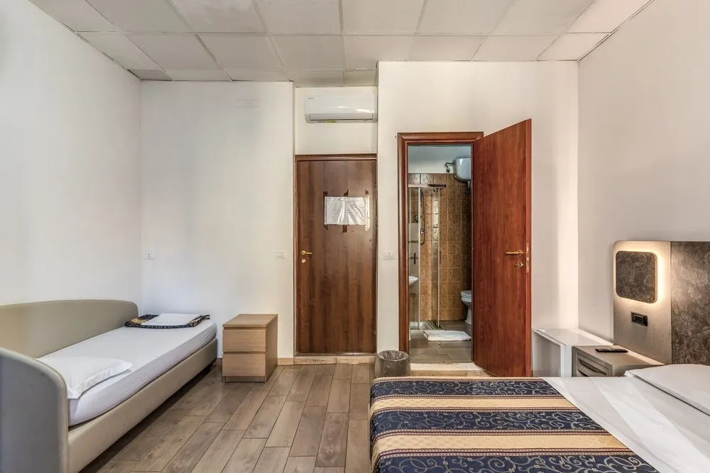 Triple room
