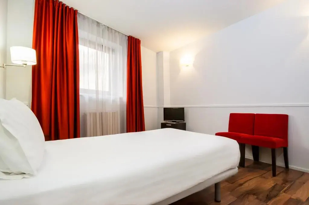 Standard Double room (twin beds)