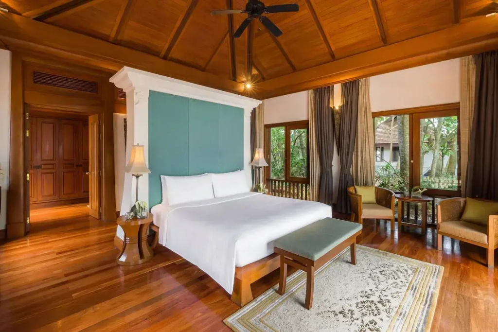2 Bedrooms The JW Royal Villa oceanfront