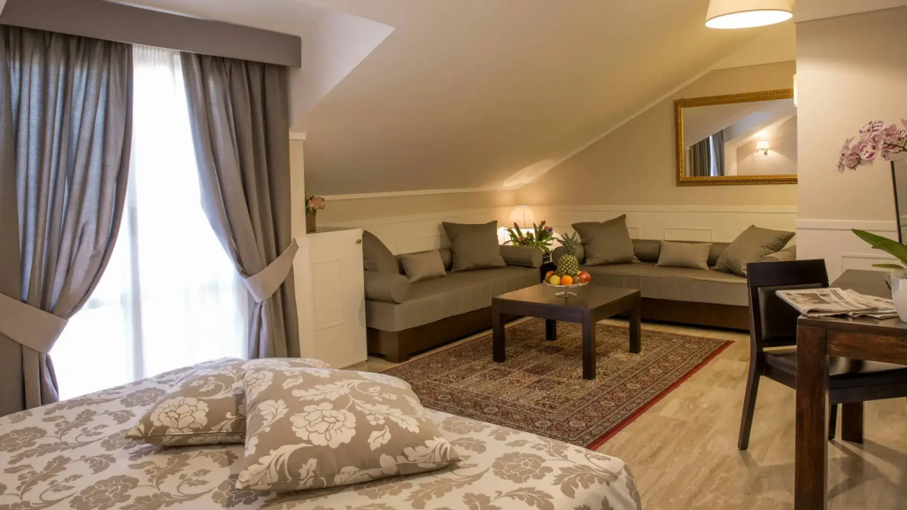 Superior Art Double room (full double bed)