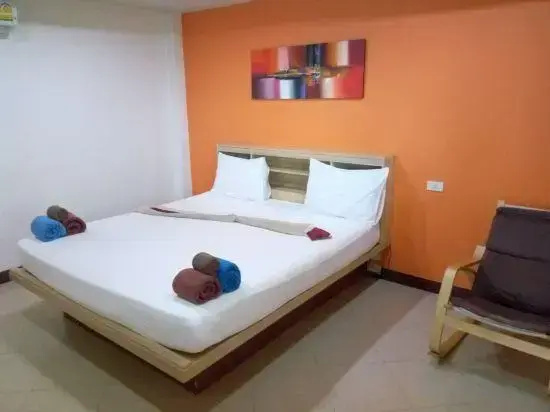 1 Bedroom Deluxe Double Apartment with Kitchen (full double bed)