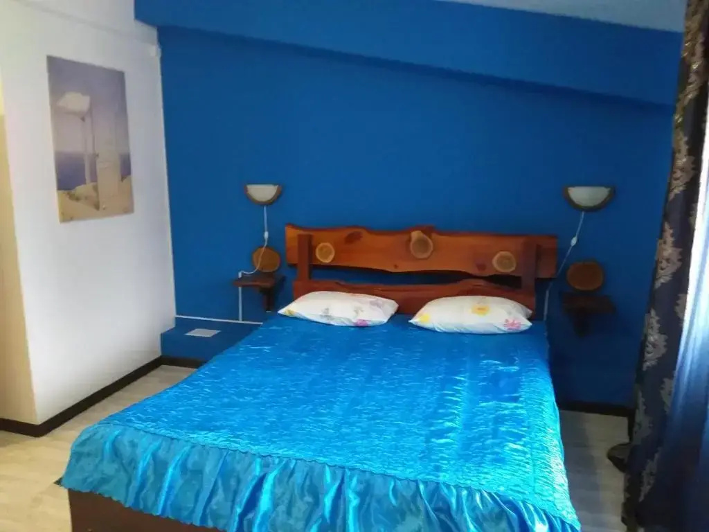 Double Junior Suite (full double bed)