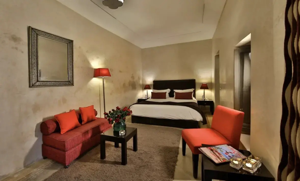 Oasis Double room (full double bed)