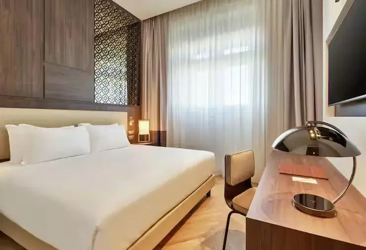 1 Bedroom Historical Double Suite (full double bed)
