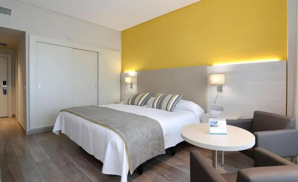 Essential Double room (twin beds)