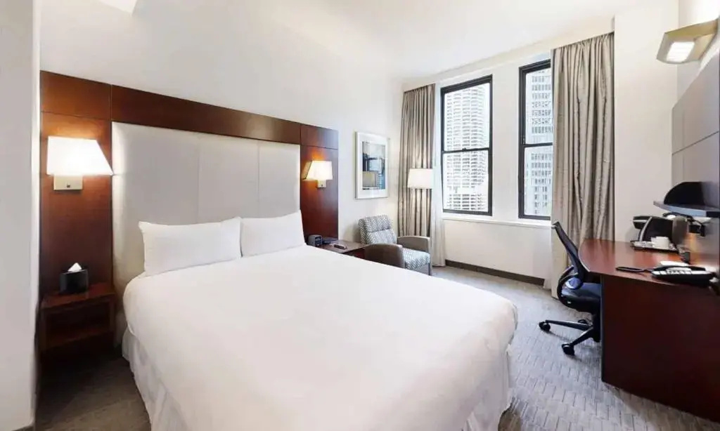 Deluxe Double room (full double bed)
