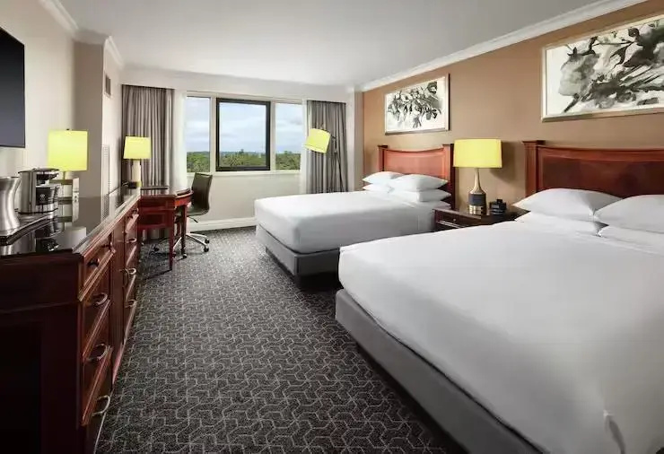 Quadruple (2 Queen Beds) room