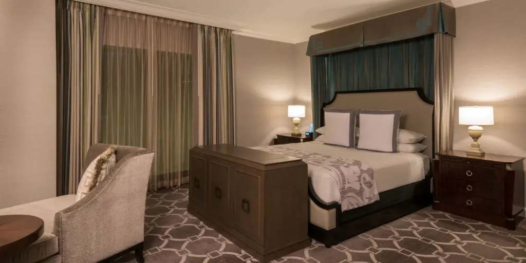 Augustus Premium Double Suite (full double bed)