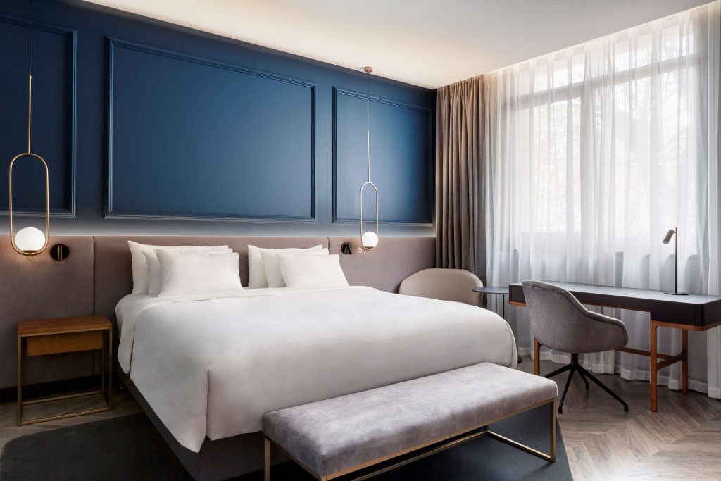 Double Suite (full double bed)