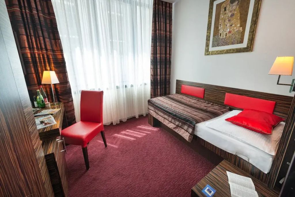 EA Hotel Crystal Palace - Chambres