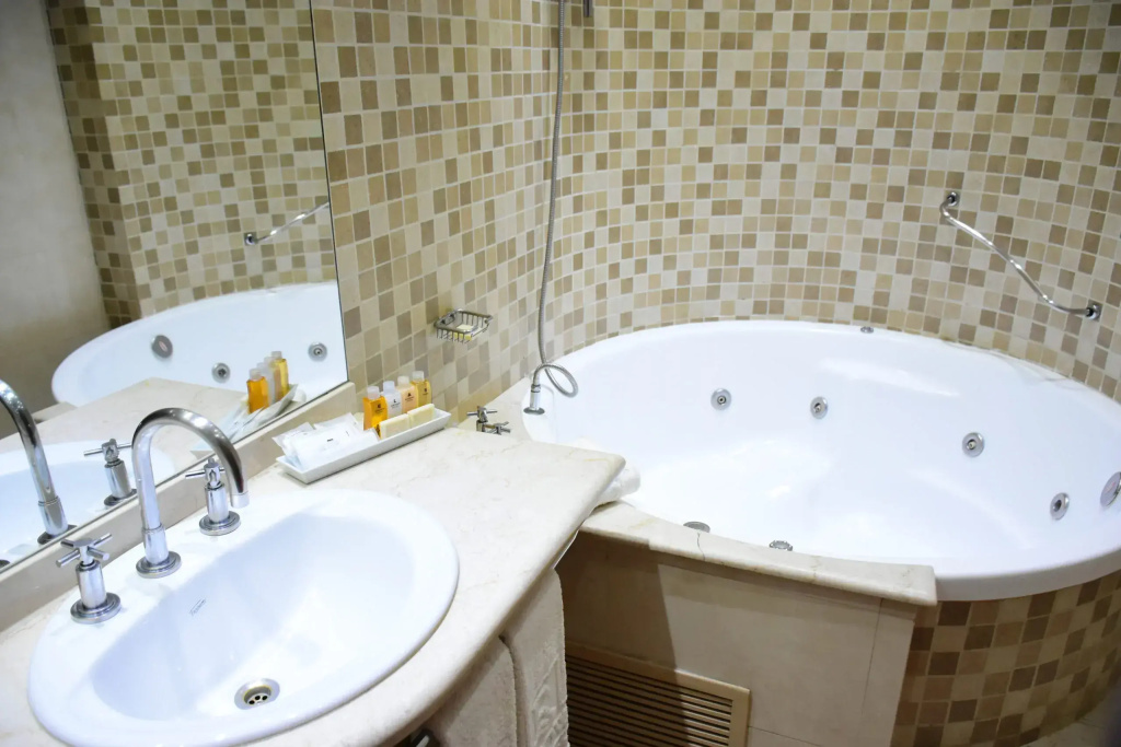 Ros Tower Hotel - Chambres