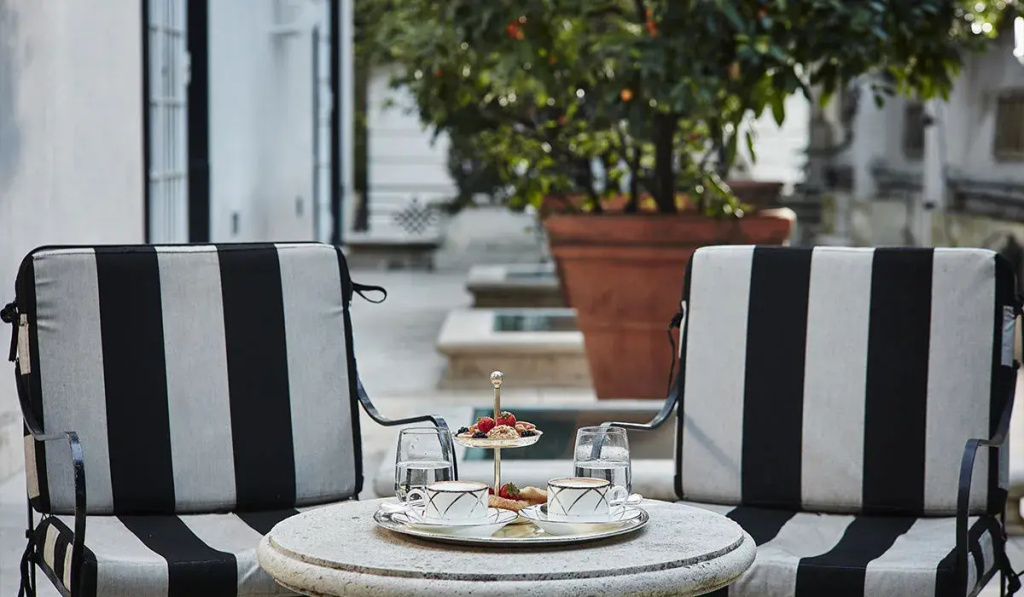 Hotel Lord Byron - Chambres