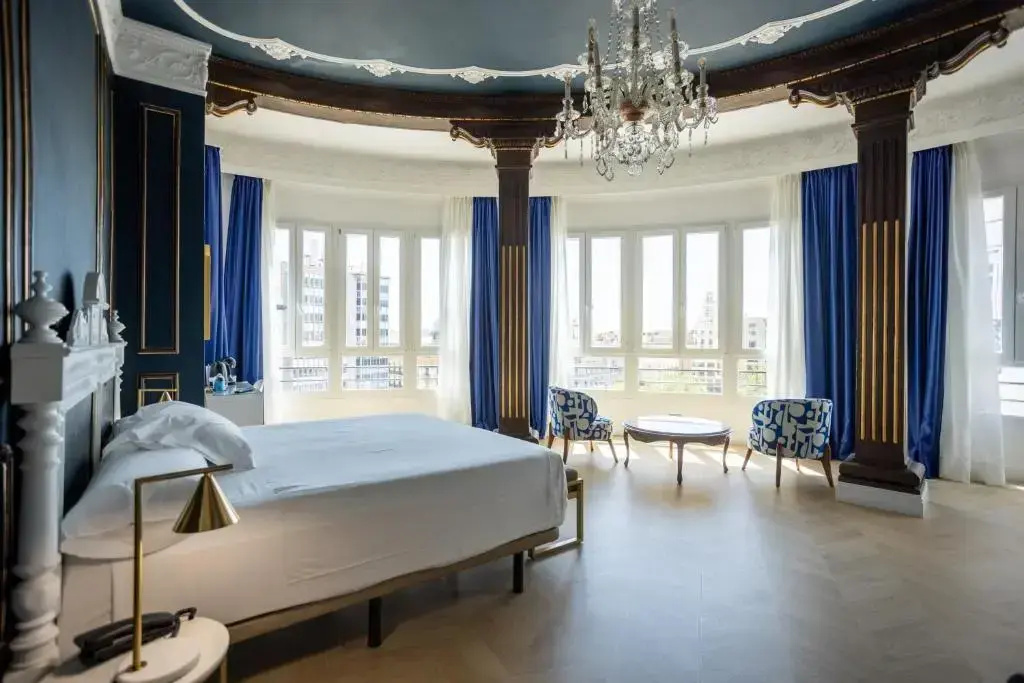 Superior Double Suite (full double bed)