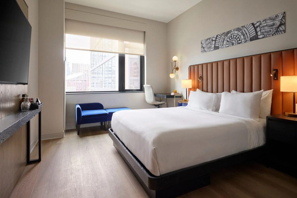 ADA Double room with city view (full double bed)