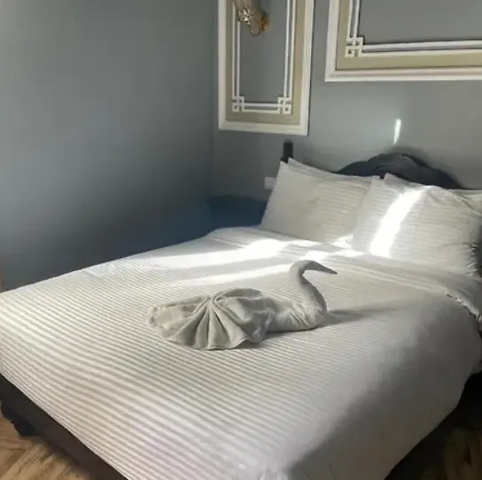 Cosmopolitan Hotel - Chambres