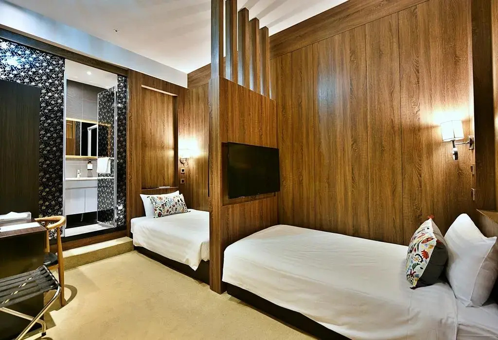 No Window Double room (twin beds)