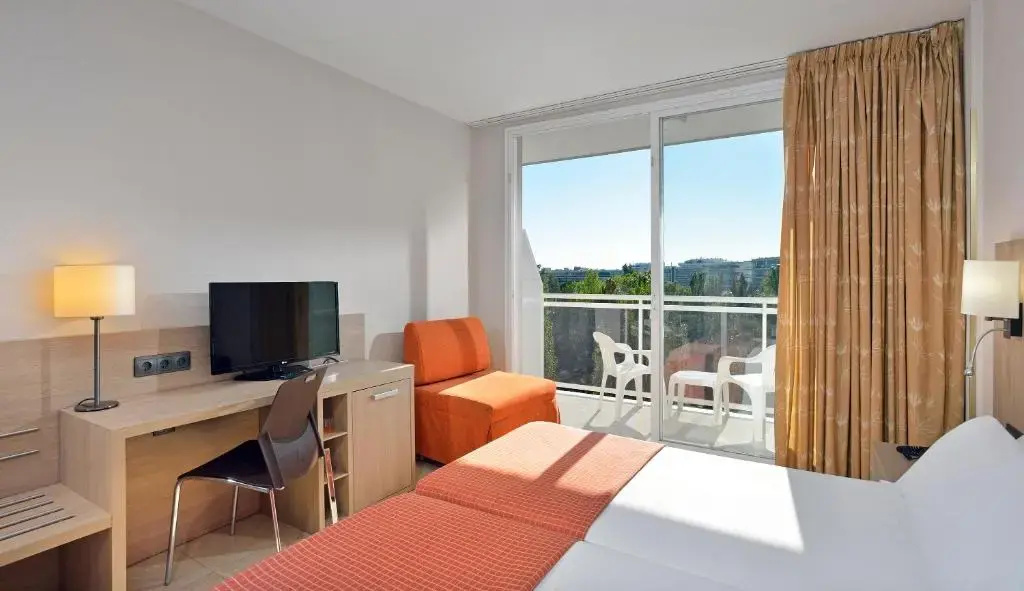 Double room (twin beds)