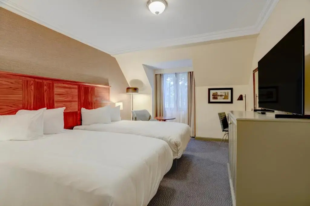 Sunday London Staines-upon-Thames Heathrow T5 - Chambres
