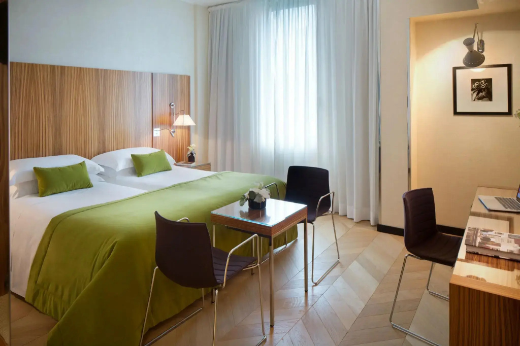 Grand Deluxe Double room (full double bed)