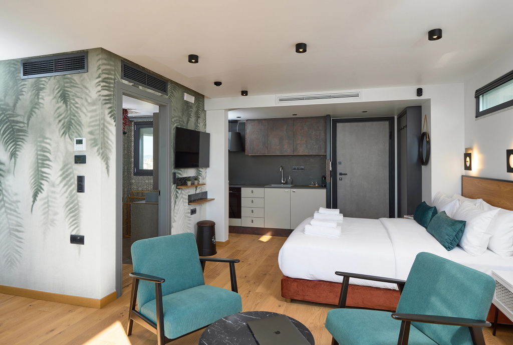 Superior with Jacuzzi Double Suite with sea view (full double bed) (bed type is subject to availability, jacuzzi)
