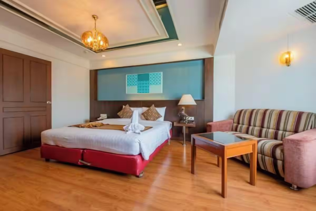 Double Suite (full double bed)